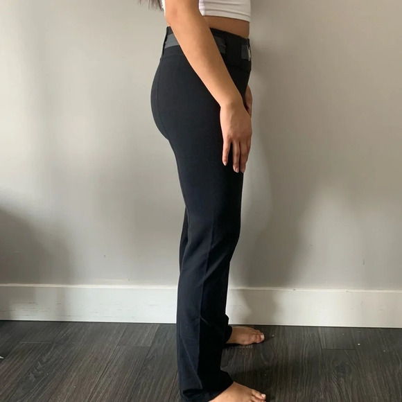 Lululemon black pants  woman’s size 4 with removable belt - Picture 4 of 10